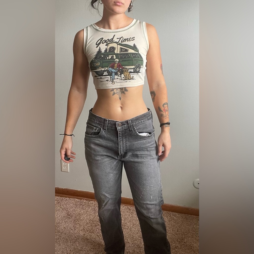 Small, Cropped, Graphic tee
